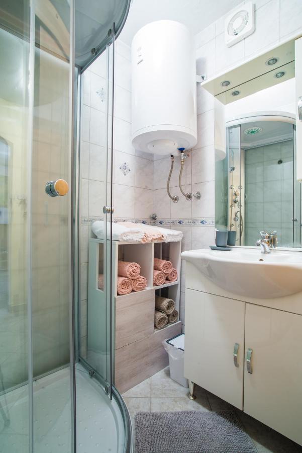 Apartment Veninsek Luče Eksteriør billede
