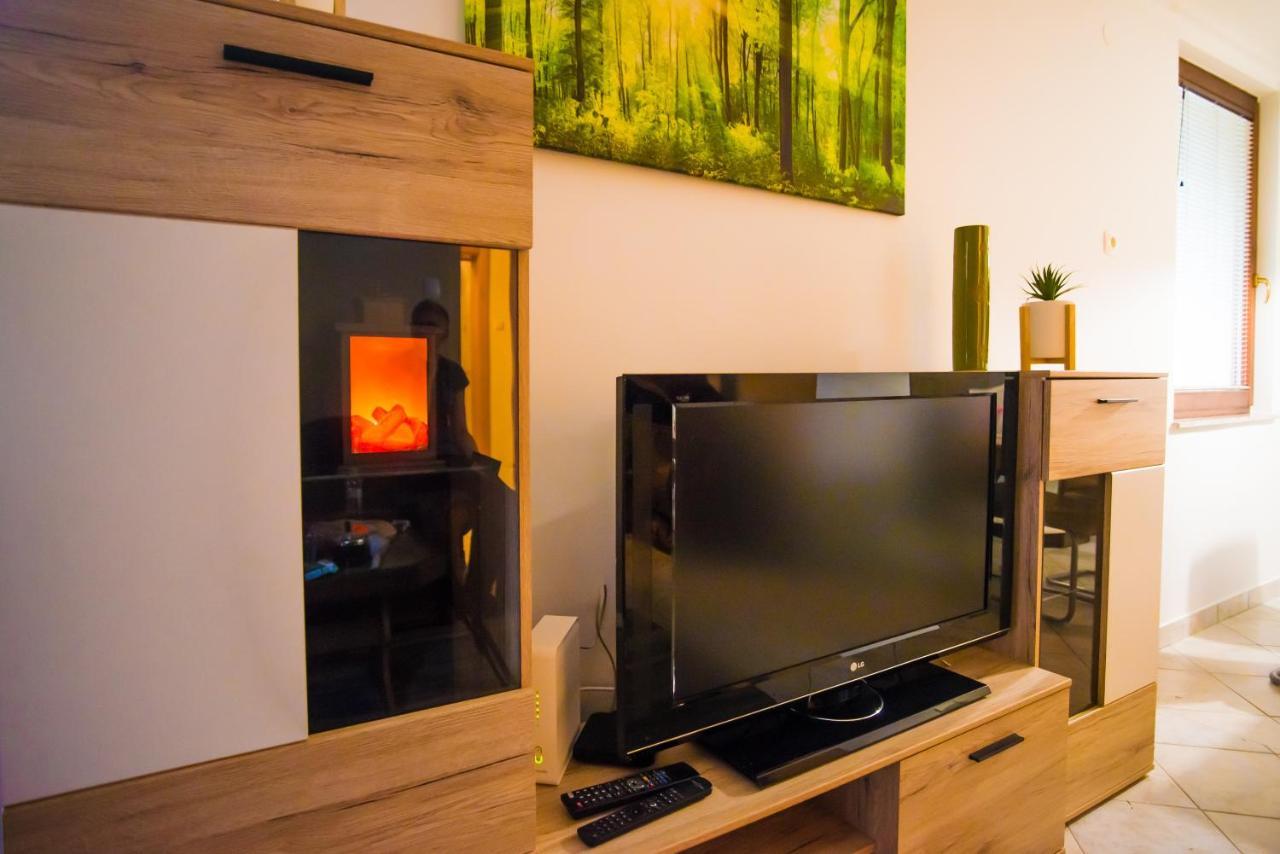 Apartment Veninsek Luče Eksteriør billede